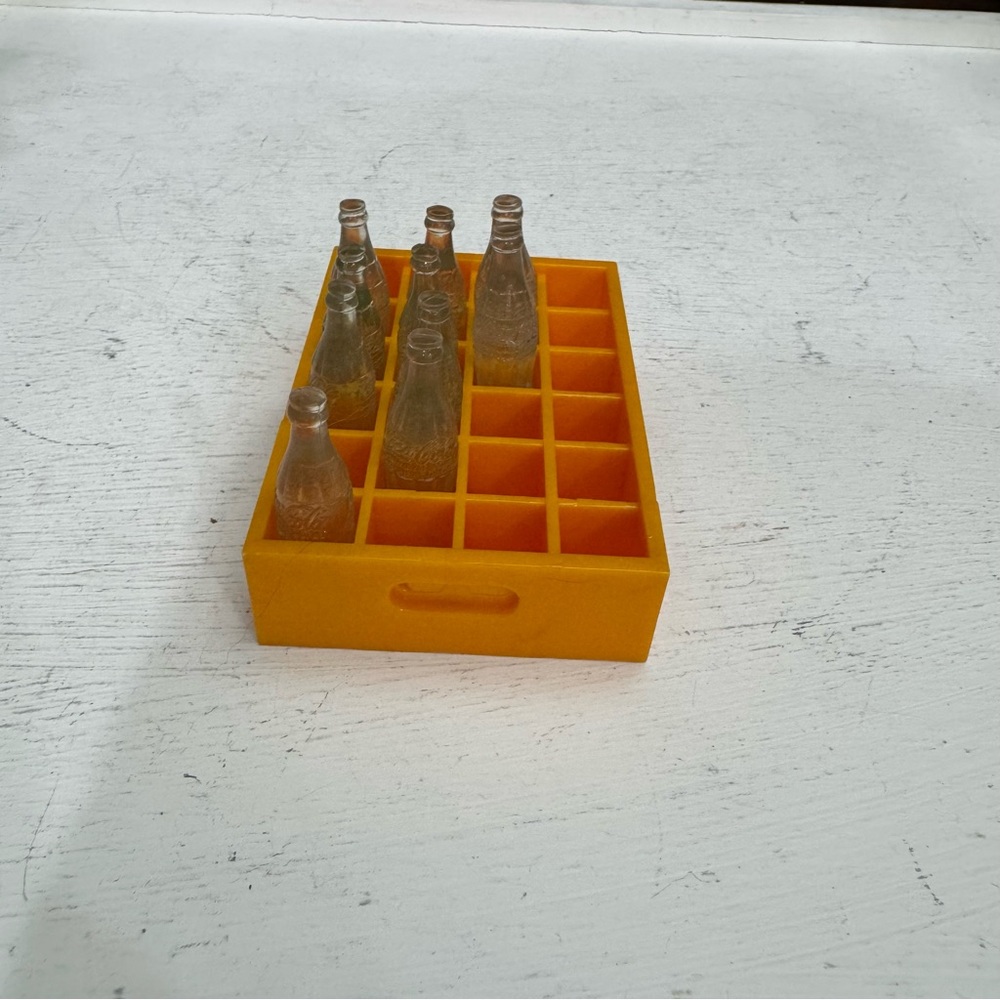 Green Miniature Glass Coca Cola Bottles In Crate - Picture 7 of 14